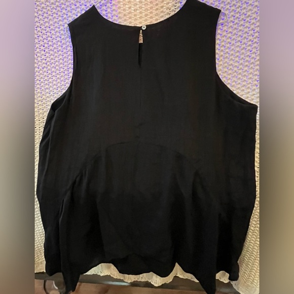 FEVER Woman’s Plus Size Black Sleeveless Top, Handkerchief Hem, Linen; Size XXL - Picture 4 of 10
